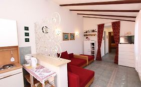 Apartments Villa Lucu